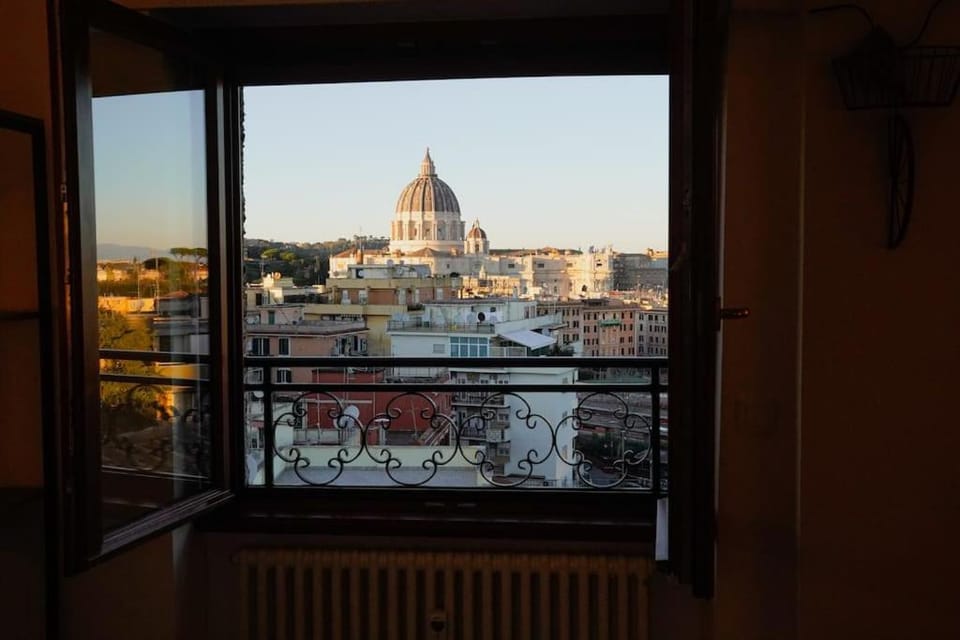 Day, View (from property/room), City view, Landmark view