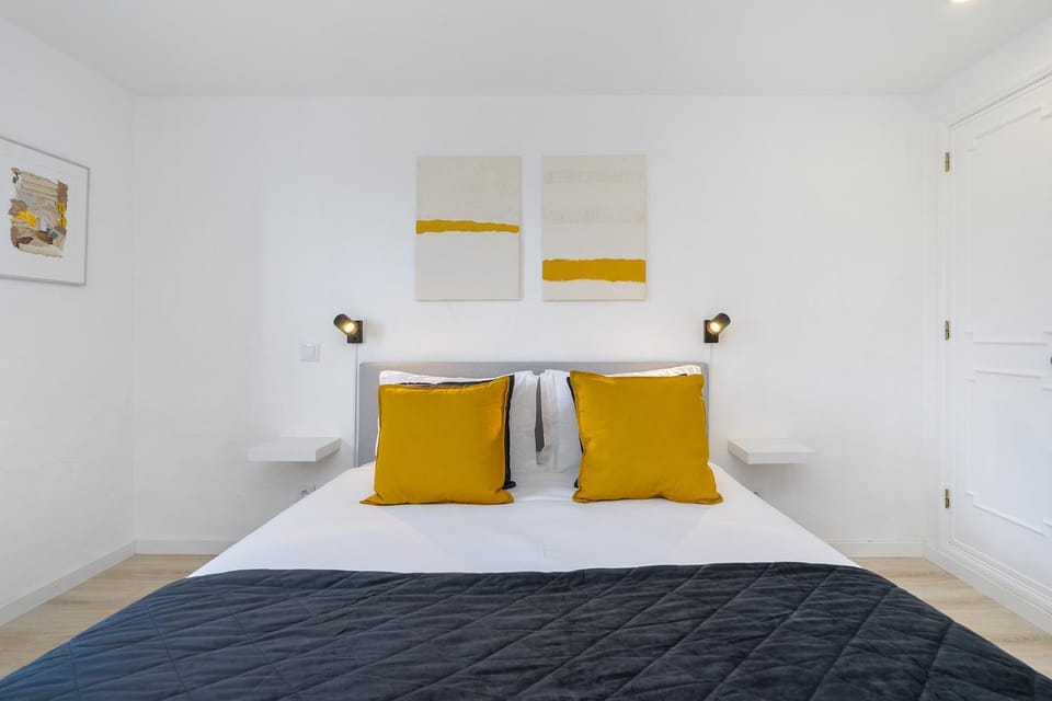 Bed, Bedroom