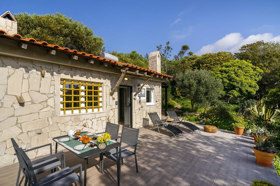 Property building, Patio, Dining area