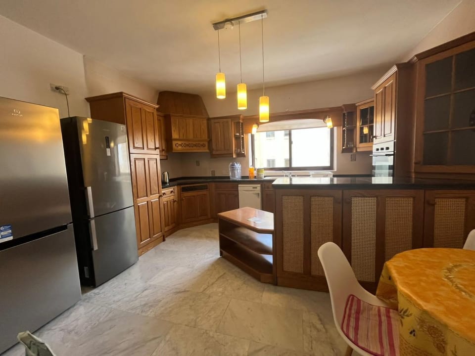 Kitchen or kitchenette, Seating area, dishwasher, minibar, pet friendly, stove