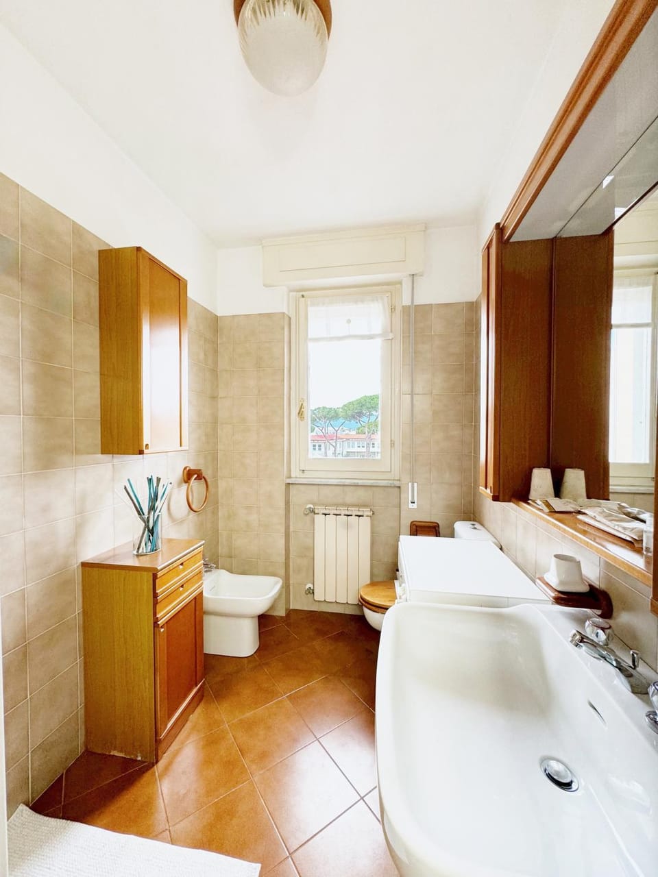 Shower, Toilet, Bathroom, heating, towels