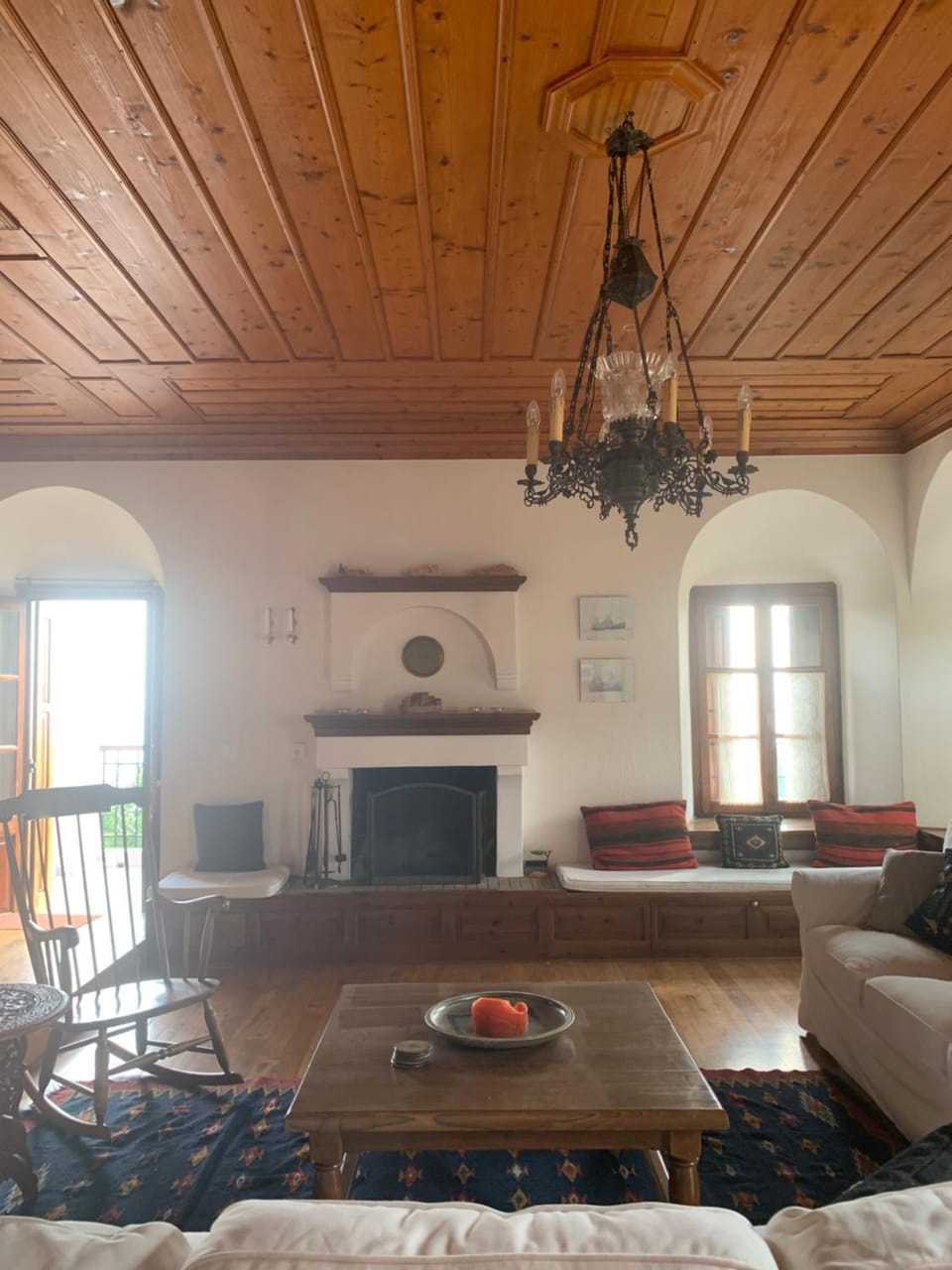 Living room, Seating area