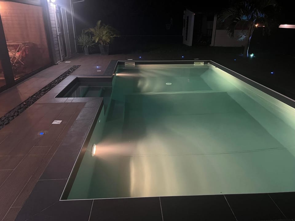 Property building, Swimming pool