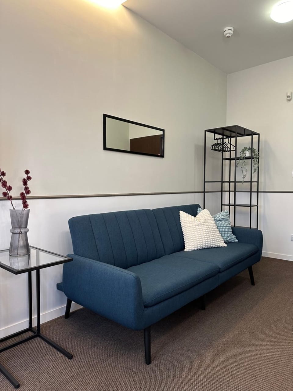 Bed, Living room, Photo of the whole room, Seating area, Bedroom