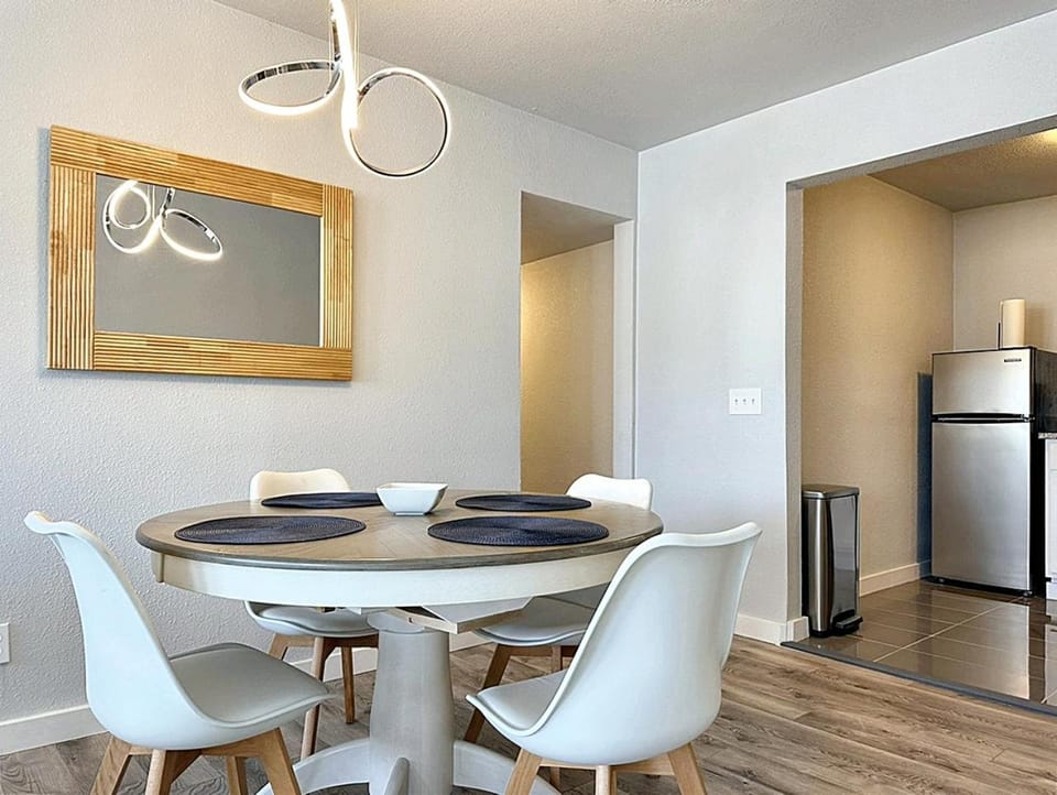 2BR Apt 7 min to Integris Monthly 15 Off #41A House in Oklahoma City
