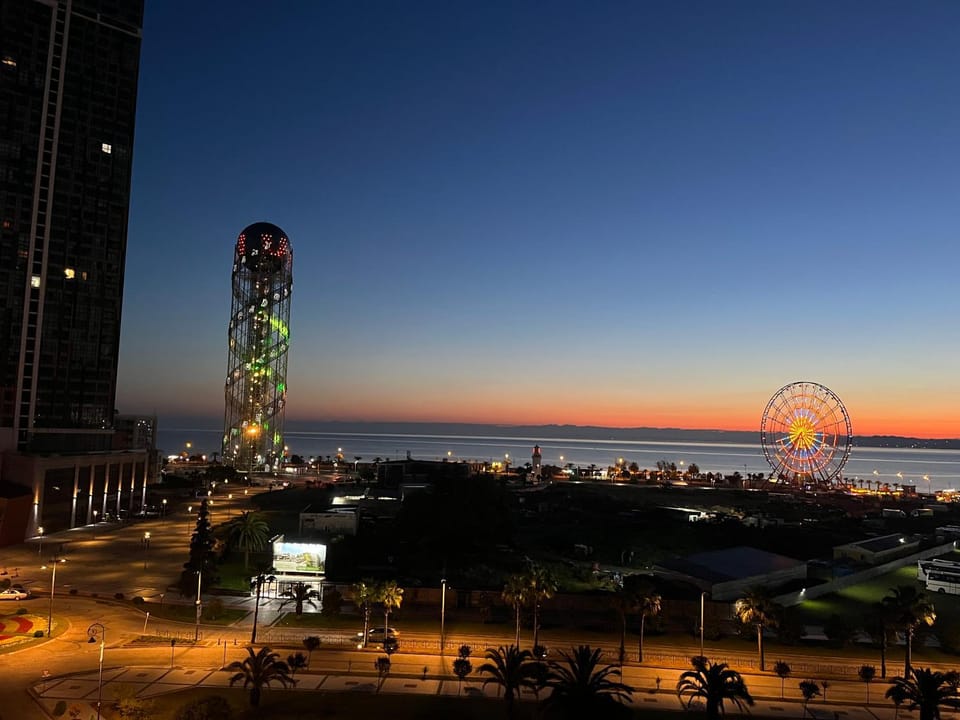 Nearby landmark, Sea view, Location, Sunset