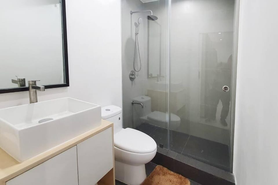 Travelers Inn - Cozy Capsule Bunks, Makati Apartment in Makati