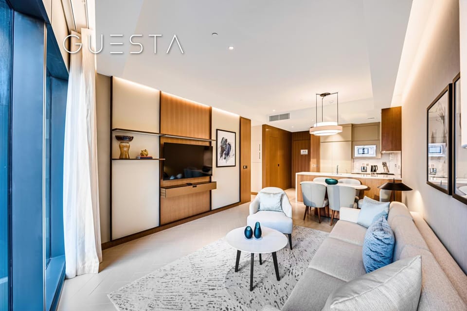 TV and multimedia, Living room, Dining area