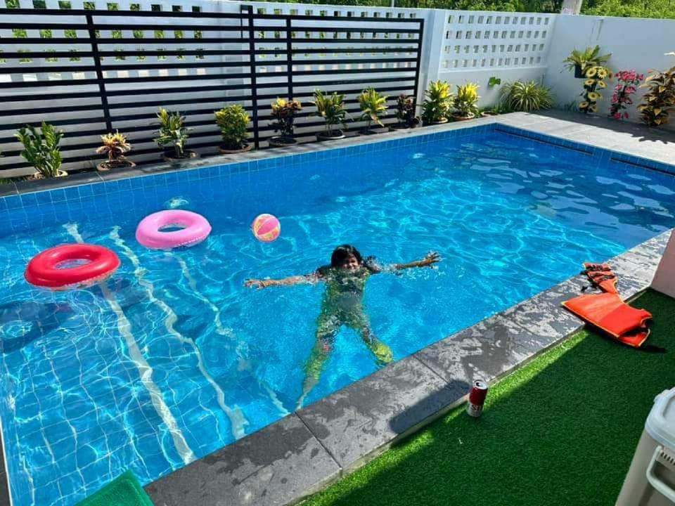 Pool view, Swimming pool, children, group of guests