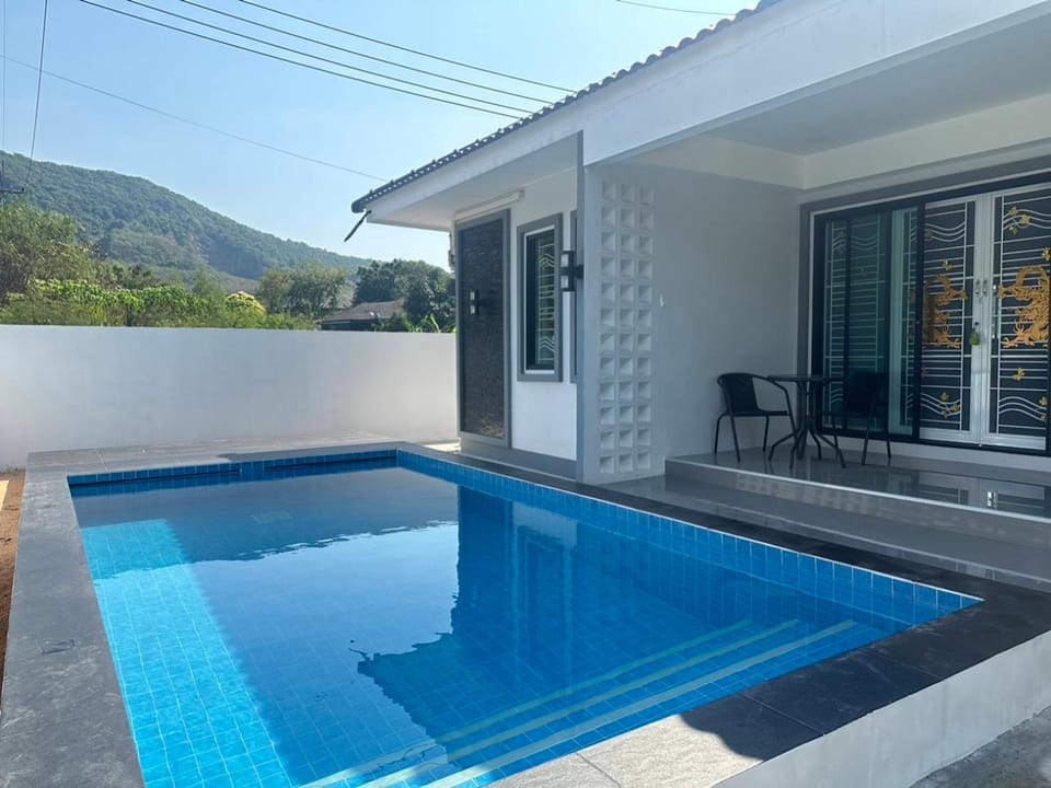 Day, Natural landscape, Mountain view, Pool view, Swimming pool