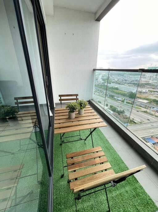 10 Pax-Cozy Family Suite Landmark 2 Apartment in Negeri Sembilan, Malaysia