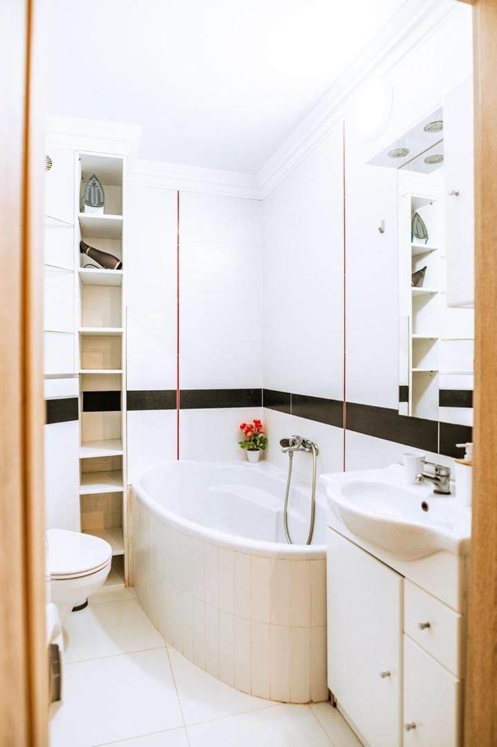 Bathroom, Bath, towels