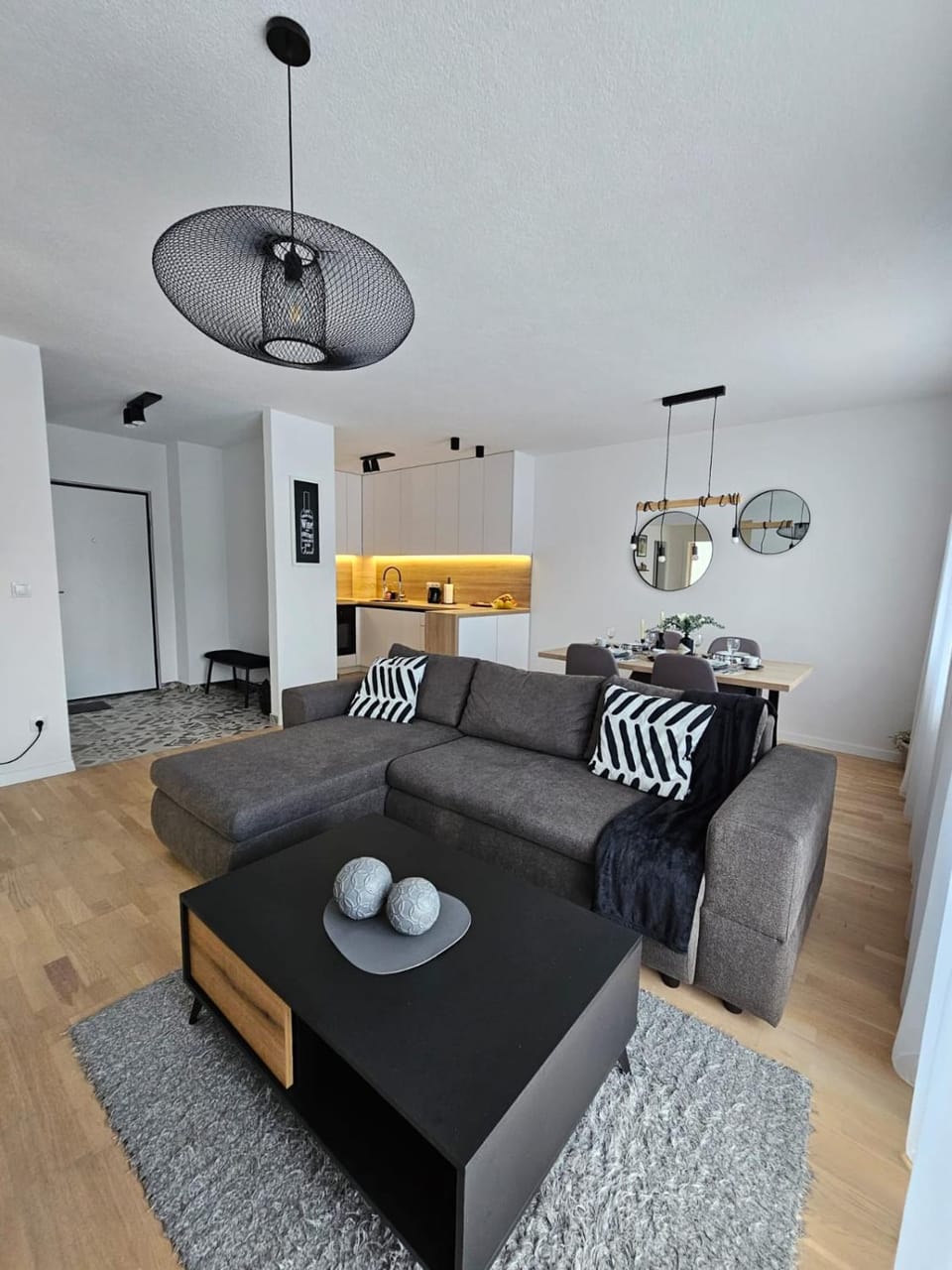 Living room, kitchen