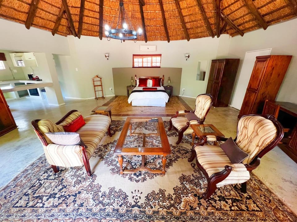 Living room, Photo of the whole room