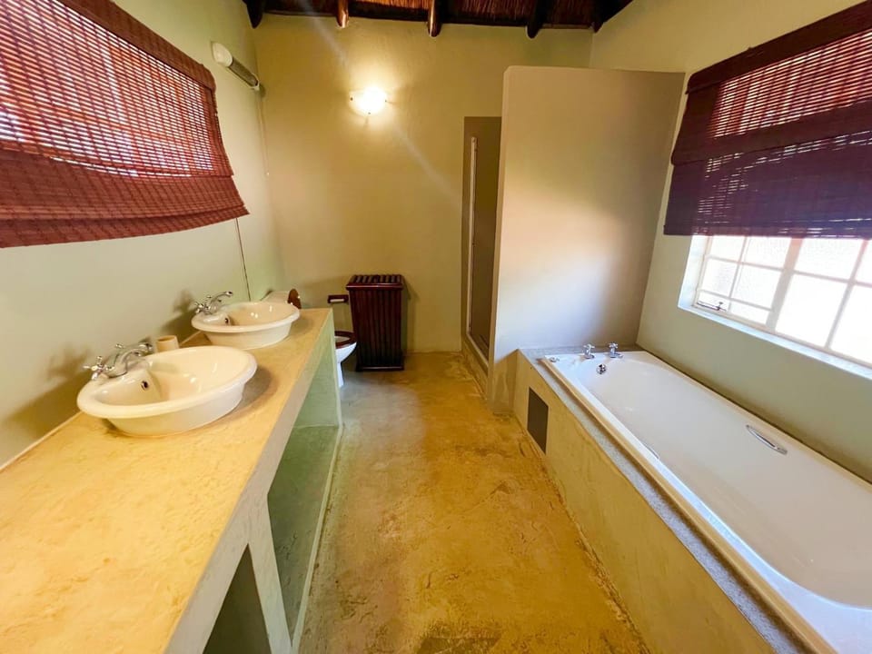 Bathroom, Bath