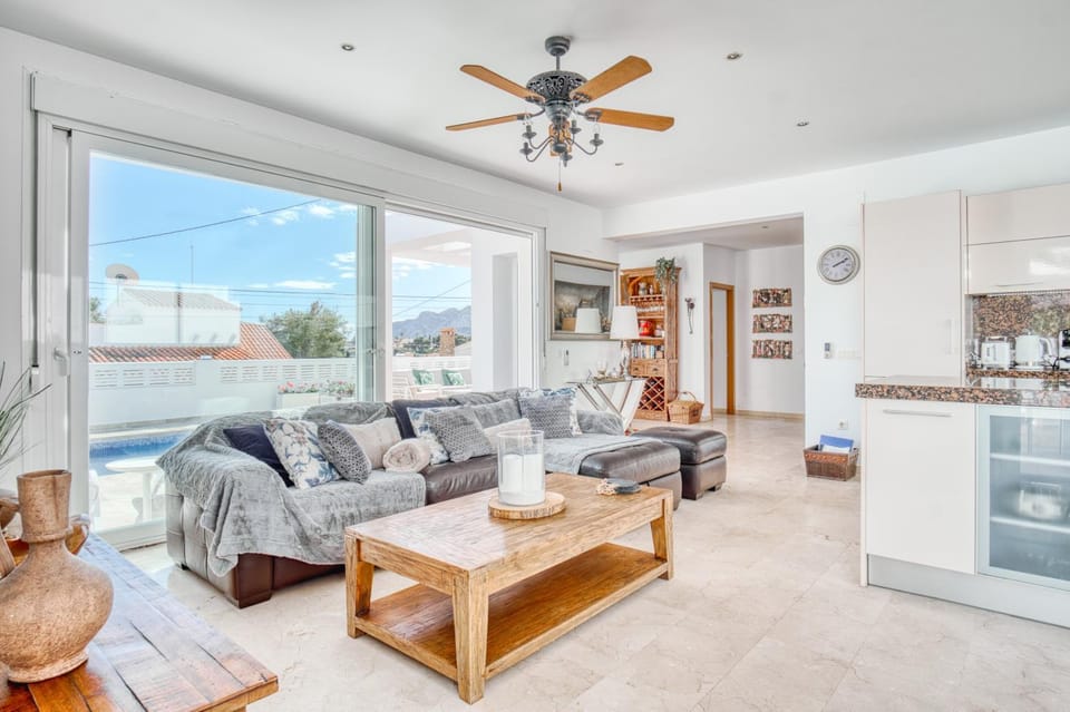 Property building, Living room