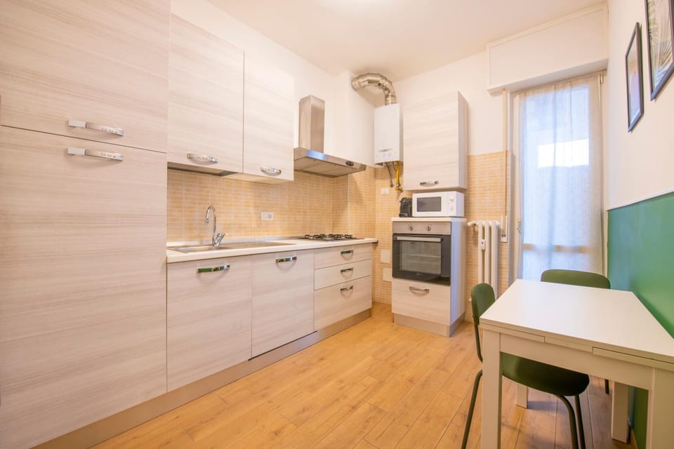 Kitchen or kitchenette, Dining area, dishwasher, minibar, pet friendly, stove