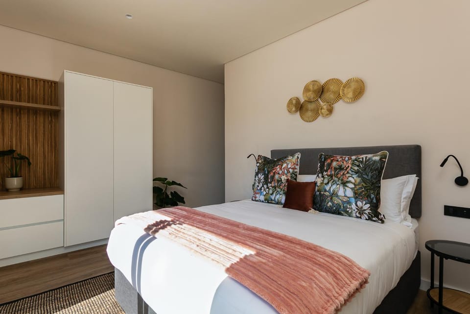 Bed, Photo of the whole room, Bedroom, wardrobe