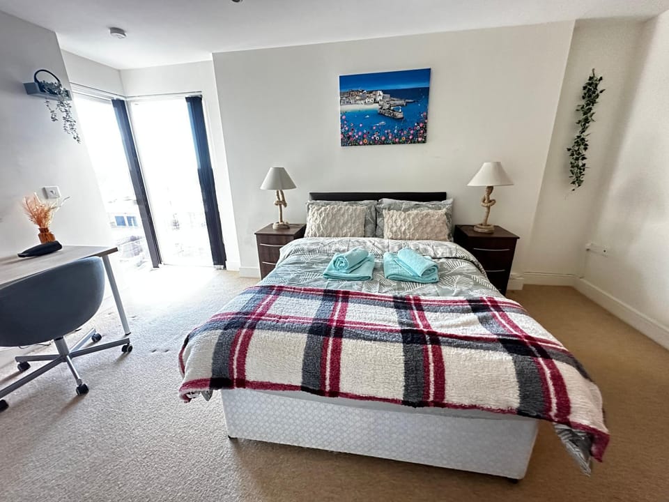 Bed, Bedroom