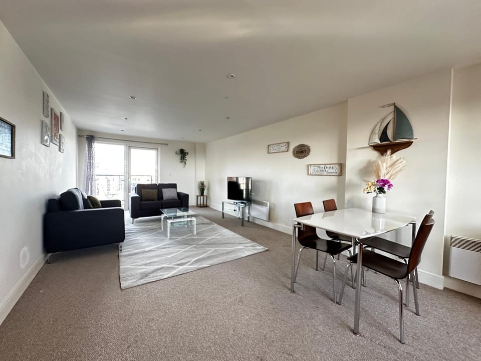 Living room, Dinner