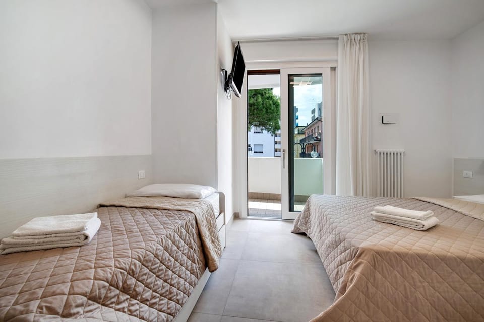 Property building, Living room, Bedroom
