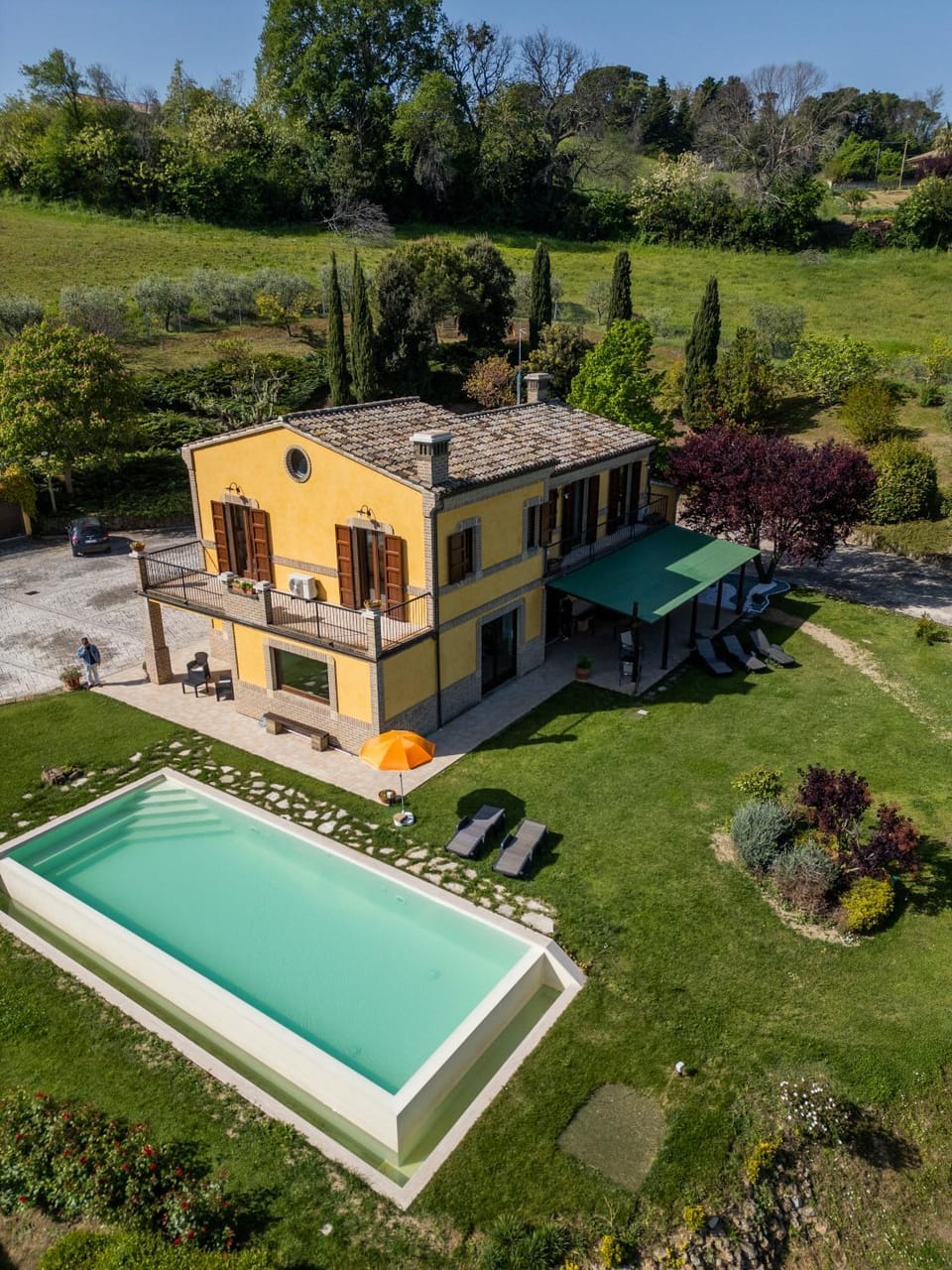 Property building, Natural landscape, Garden, Garden view, Pool view, Swimming pool