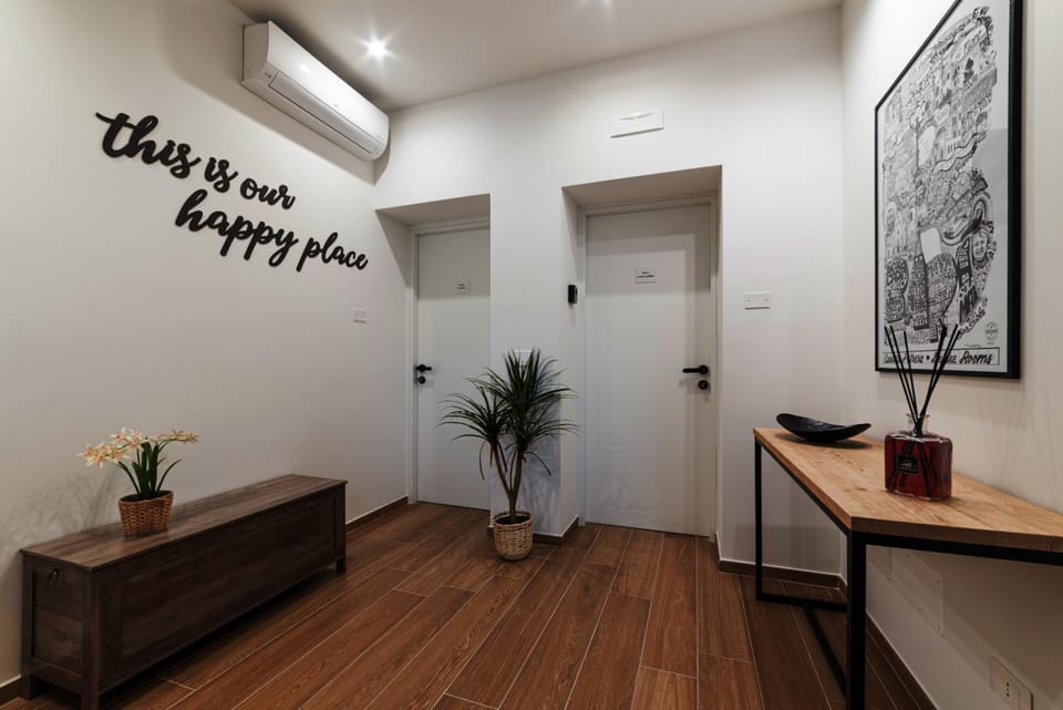 Casetta Petrera Deluxe Rooms Bed and Breakfast in Bari
