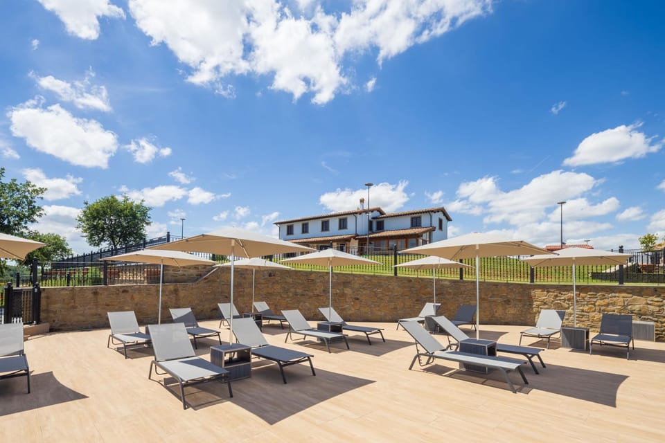 Property building, Garden, Solarium, sunbed