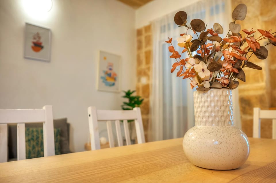 Charming 2bedroom townhouse Valletta center KBUT1-1 Apartment in Valletta