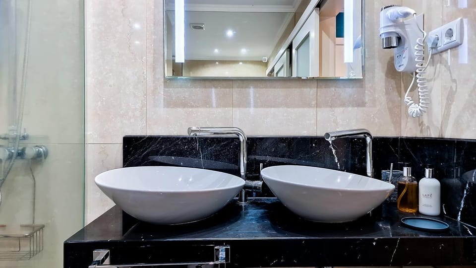 Caracas Escape by LovelyStay Apartment in Funchal
