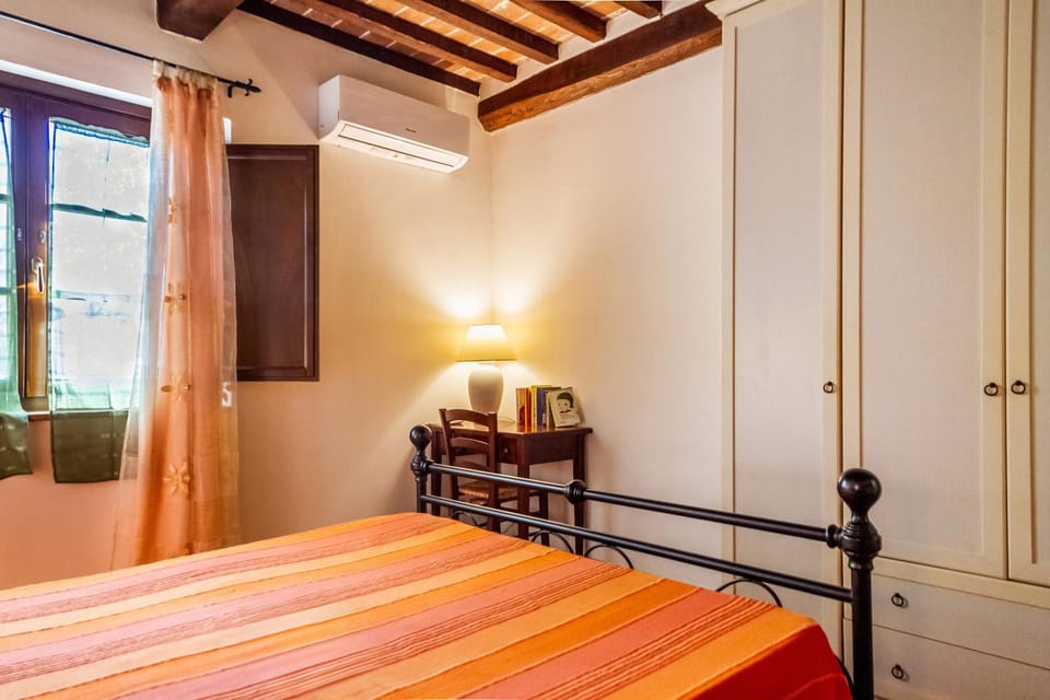 Property building, Living room, Bedroom