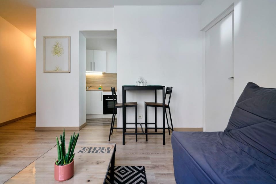Quiet one-bedroom flat close to the metro Apartment in Lille