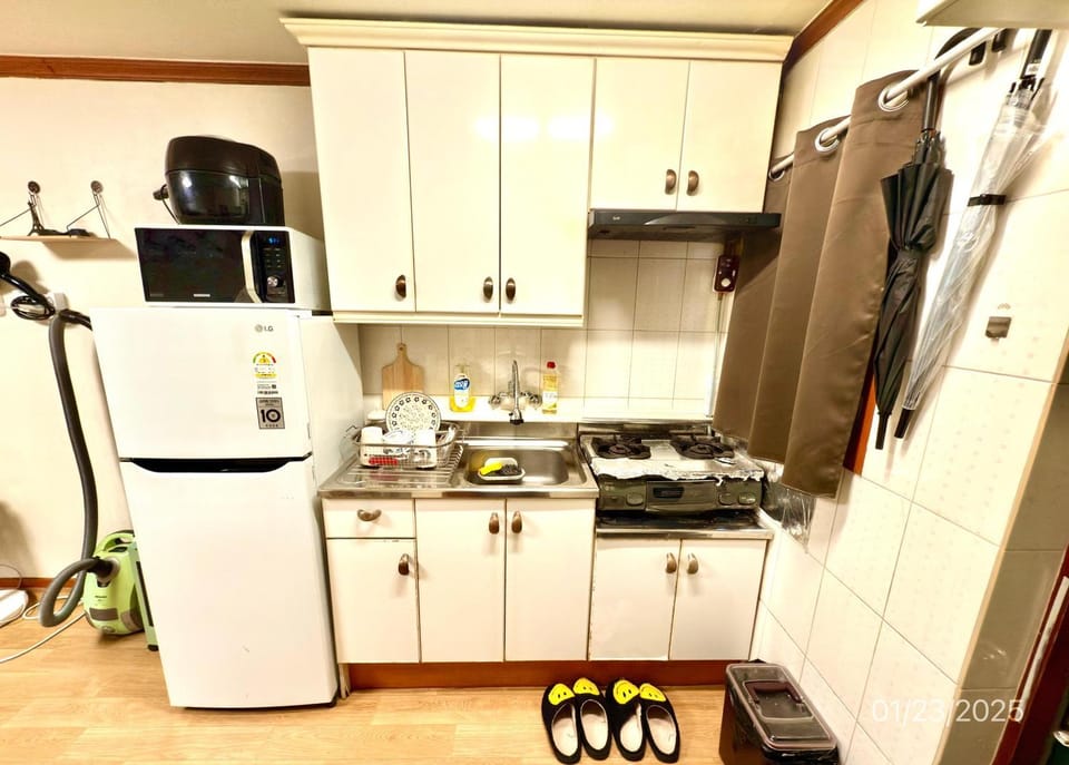 Spacious Studio Apt (Myeong-dong) Apartment in Seoul