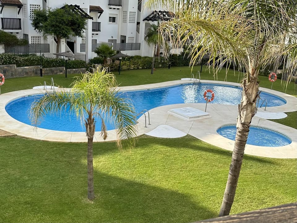 Property building, Garden view, Pool view, Swimming pool