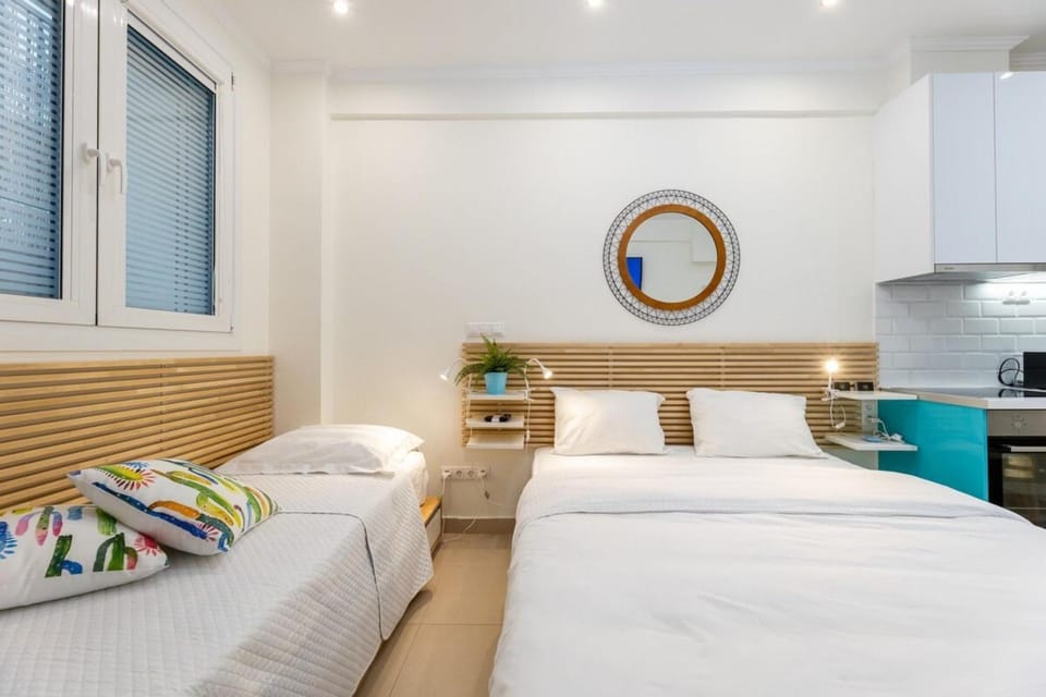 Acropolis museum amazing studio Apartment in Athens