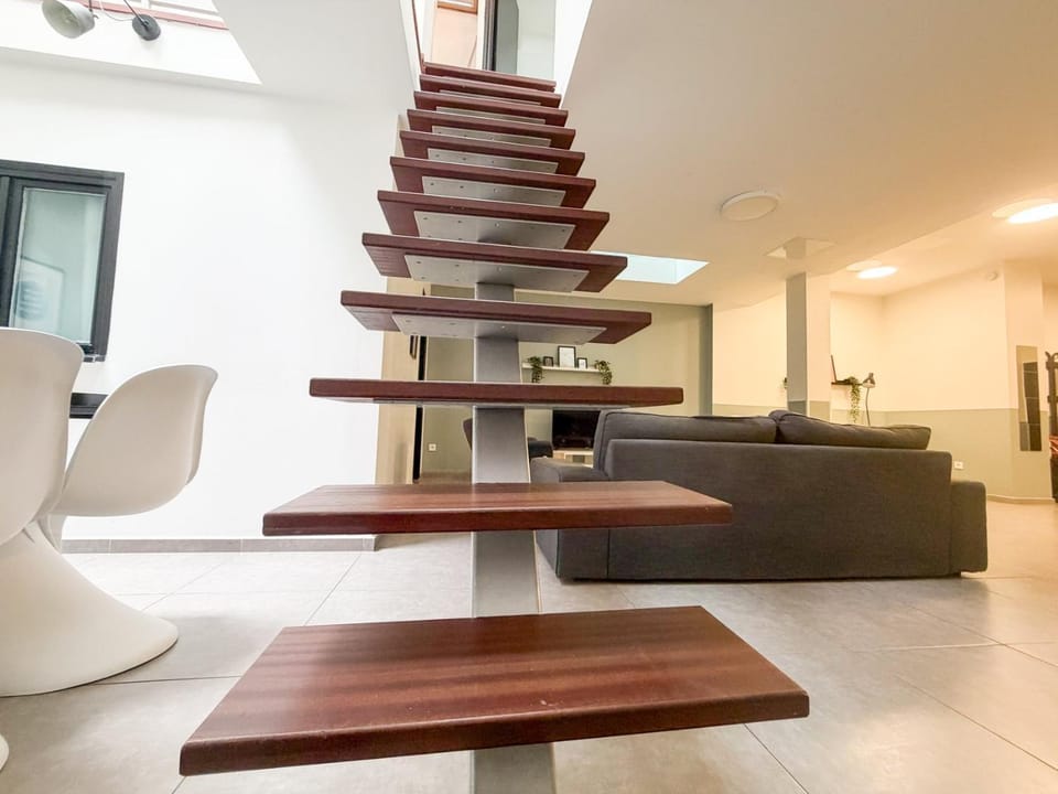 4 bedroom apartment with parking ! Apartment in Lille