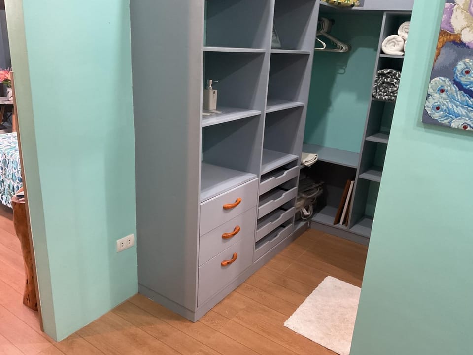 wardrobe