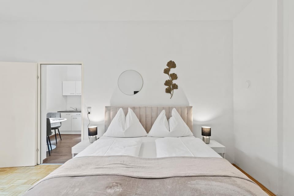 Bed, Photo of the whole room, Bedroom, hair dresser
