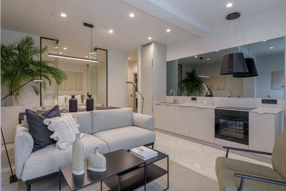 Kitchen or kitchenette, Living room, Seating area