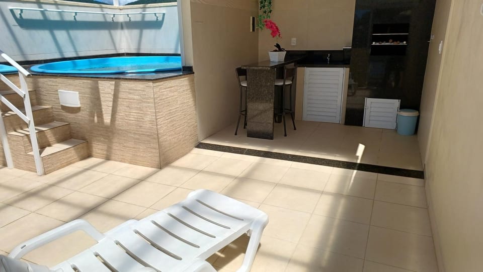 Uma agradável morada para descansar com a família ! House in Florianopolis