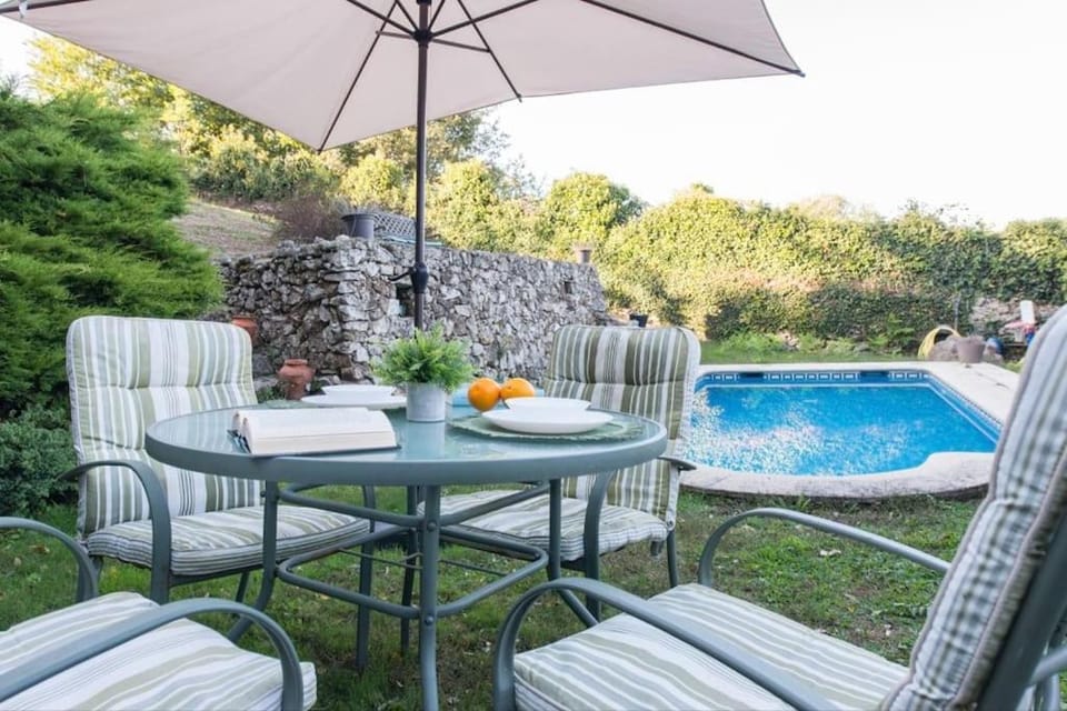 Casa con Piscina *Ribeira Sacra* House in Galicia