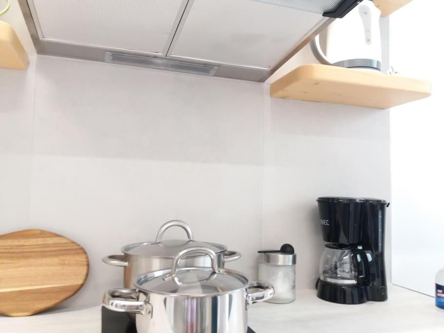 Coffee/tea facilities, Kitchen or kitchenette