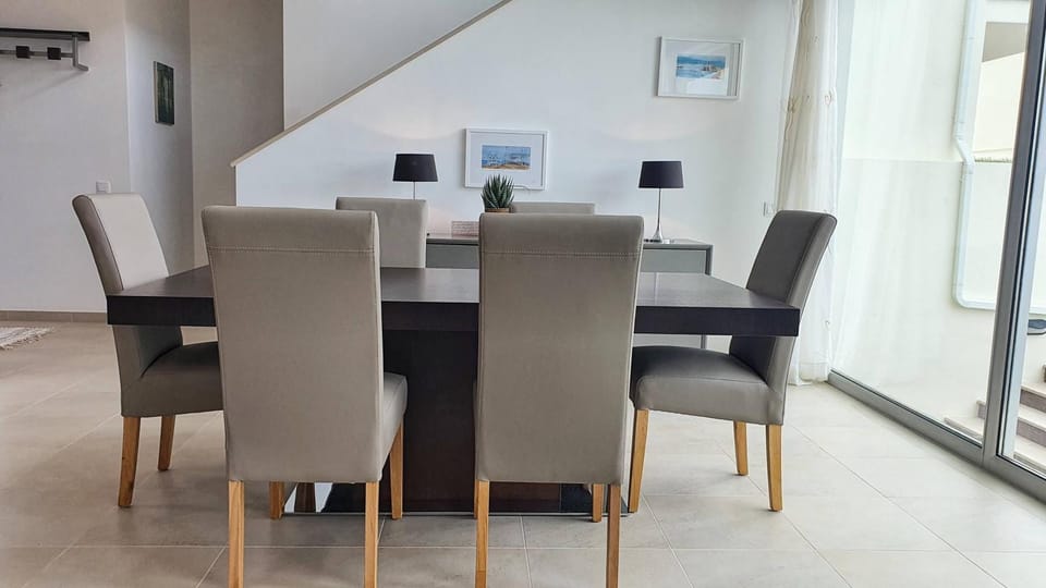 Atlantic Villa Luxury by the Sea 7 Villa in Amoreira