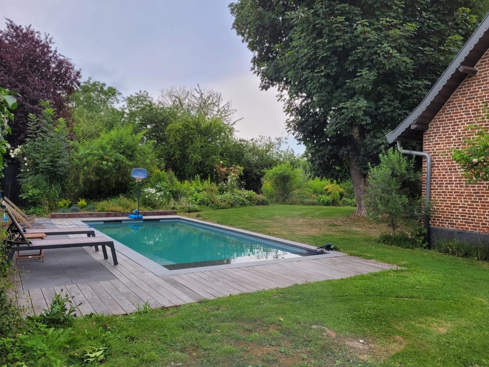 Garden, Swimming pool