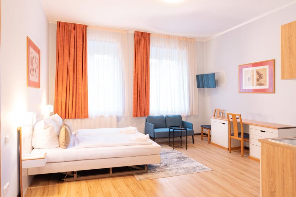 TV and multimedia, Photo of the whole room