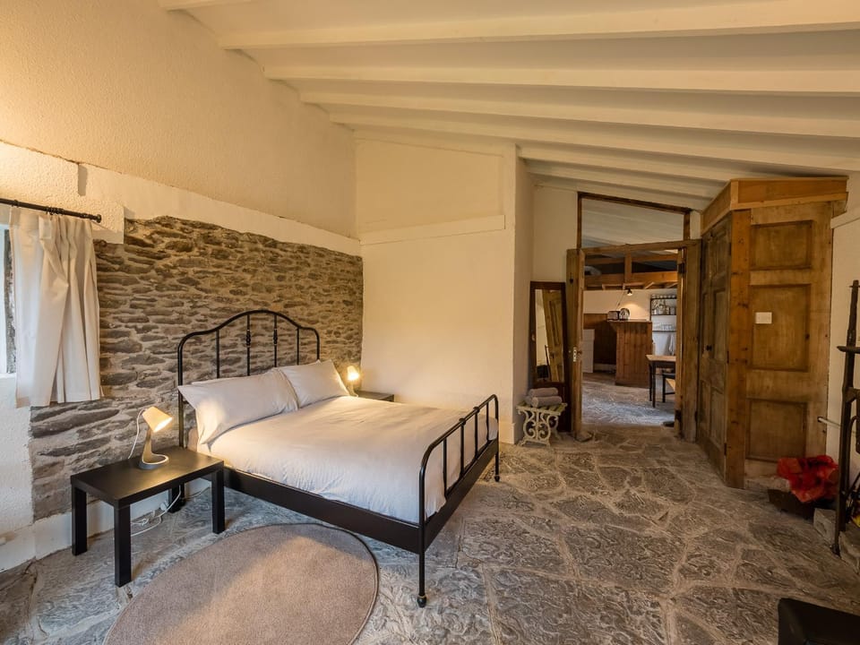 Bed, Photo of the whole room, Bedroom, wardrobe