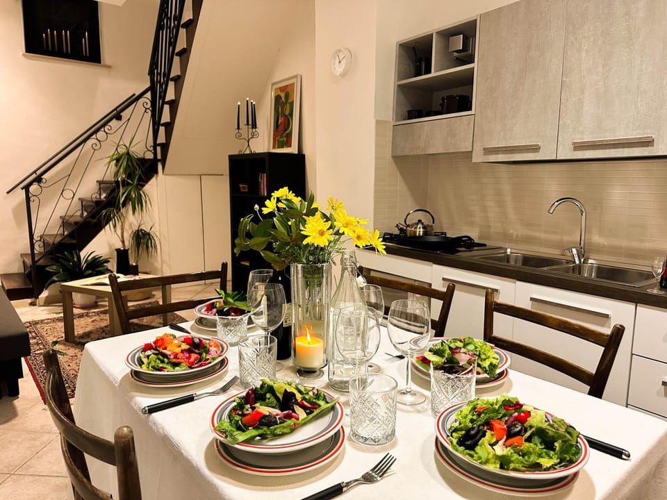 Kitchen or kitchenette, Living room, kitchen