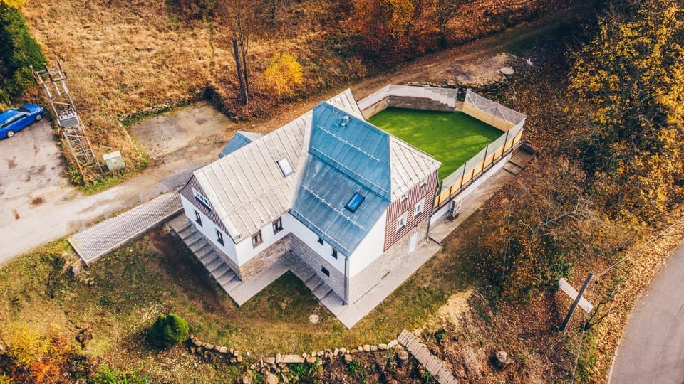 Property building, Garden, Balcony/Terrace