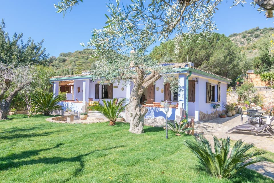 Lillà - Villa A Solanas Villa in Sardinia