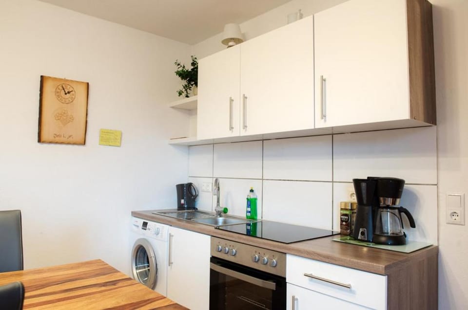 Coffee/tea facilities, Kitchen or kitchenette